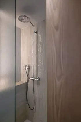 Luxury Tek Büyük Yataklı Oda