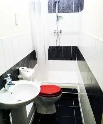 Basic Tek Büyük Yataklı Oda