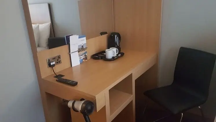 Tek Büyük Yataklı Oda (Accessible)
