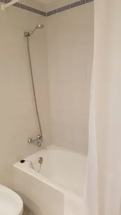 Tek Büyük Yataklı Oda, Balkon