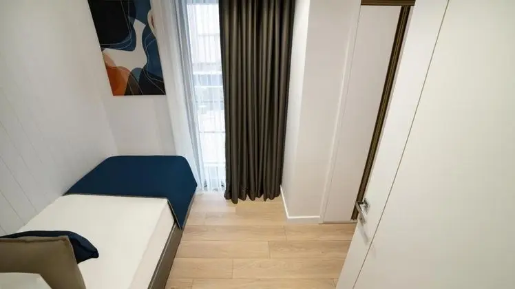 Suite, Kara Manzaralı, Balkonlu