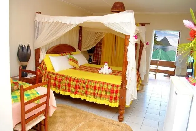Deluxe Kitchenette