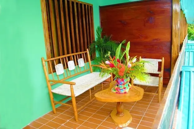 Deluxe Kitchenette