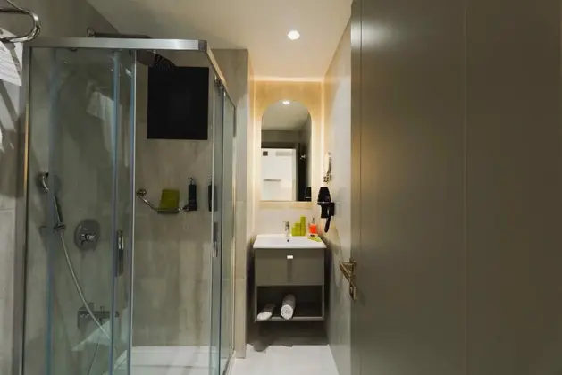 Deluxe Bahçe Manzaralı Oda