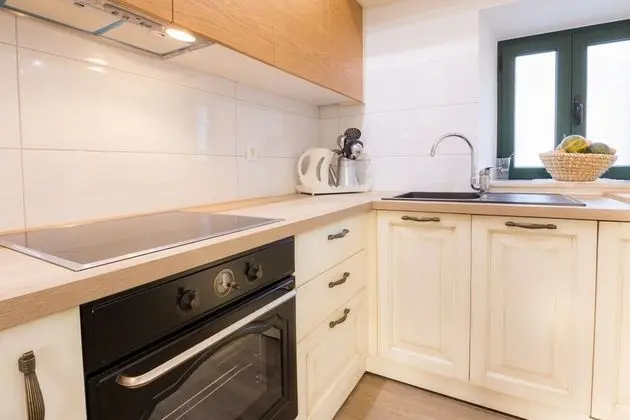 Ev (Stipe - with pool - H(6+1))