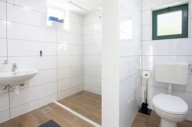 Ev (Stipe - with pool - H(6+1))