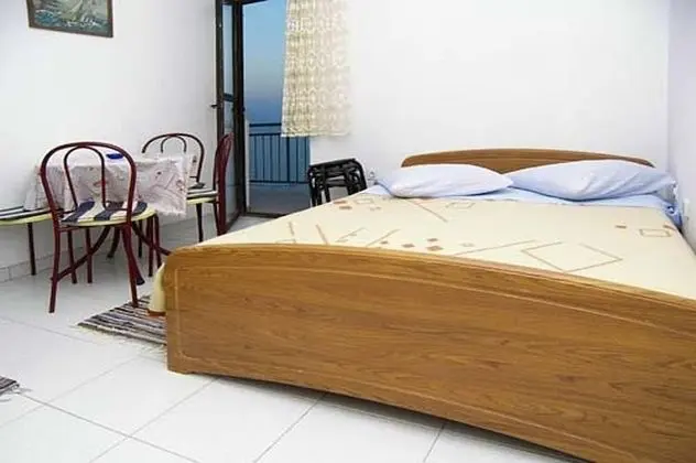 Apart Daire (Stipica - 100 m from beach - A3(2+2))