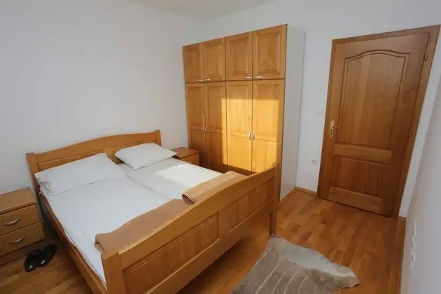 Villa (Five Bedroom Villa with swimming pool)