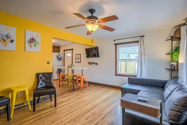 Ev (2 Bedrooms)