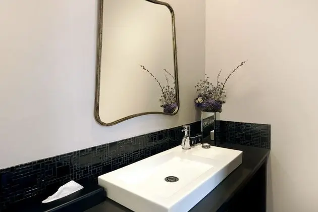 Superior King Suite
