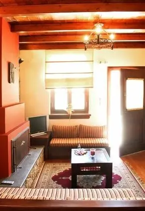 Executive Süit, Şömine, Dağ Manzaralı
