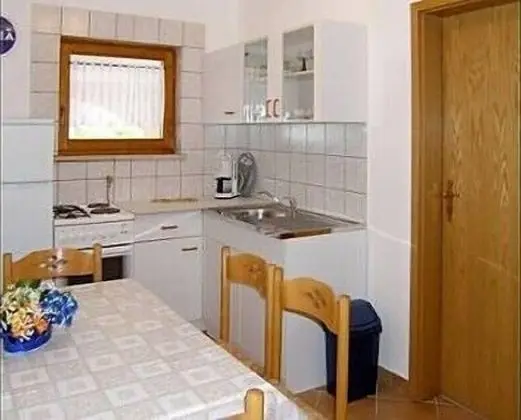 Apart Daire (Stjepan- 10 m from beach - A1 prizeml)