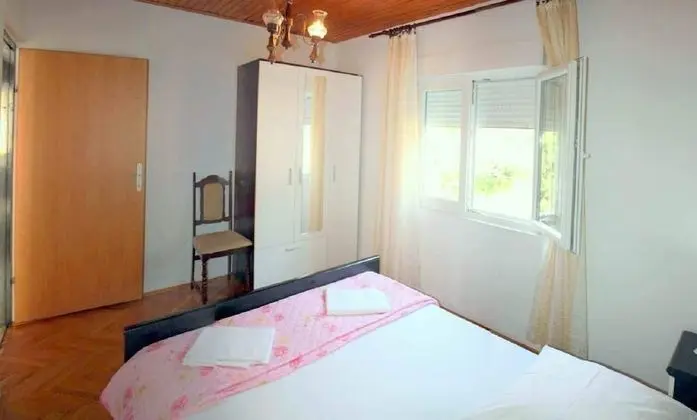 Apart Daire (Stjepan - 10m from beach - A1(4+1))
