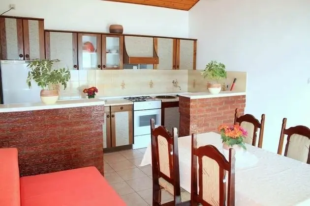 Apart Daire (Stjepan - 10m from beach - A1(4+1))