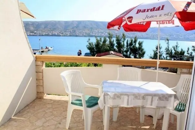 Apart Daire (Stjepan - 10m from beach - A3(2+1))