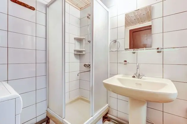 Apart Daire, 1 Yatak Odası (Karavannaya Ulitsa, 5)