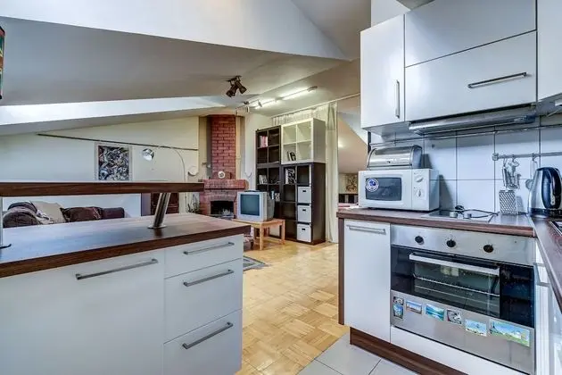 Apart Daire, 1 Yatak Odası (Karavannaya Ulitsa, 5)