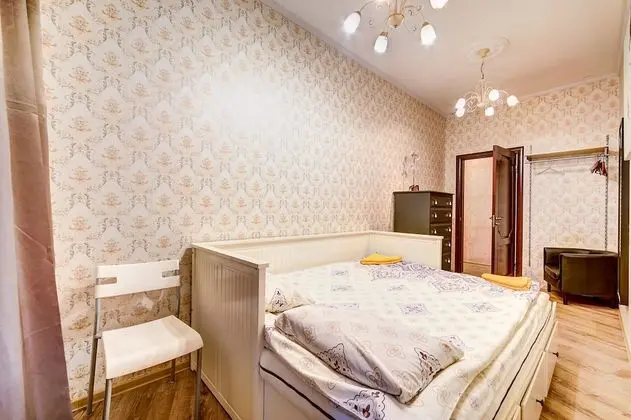 Apart Daire, 2 Yatak Odası (Pushkinskaya 8, Nevsky avenue 97)
