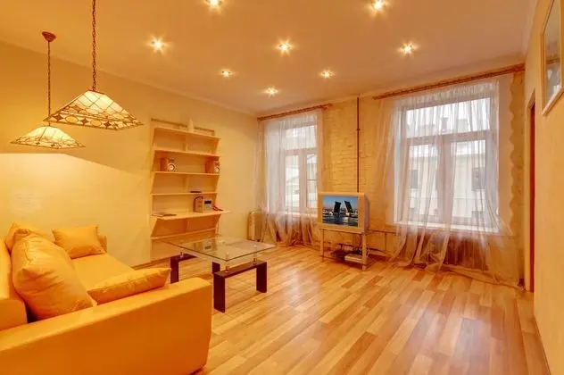 Apart Daire, 1 Yatak Odası (Nevsky avenue, 51)