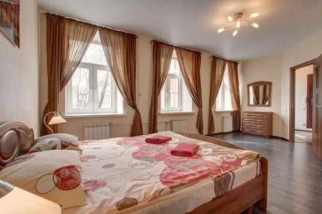 Apart Daire, 2 Yatak Odası (Nevsky avenue, 63)