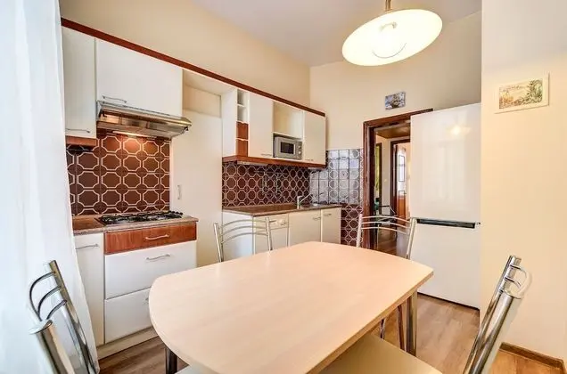 Apart Daire, 2 Yatak Odası (Nevsky avenue, 63)