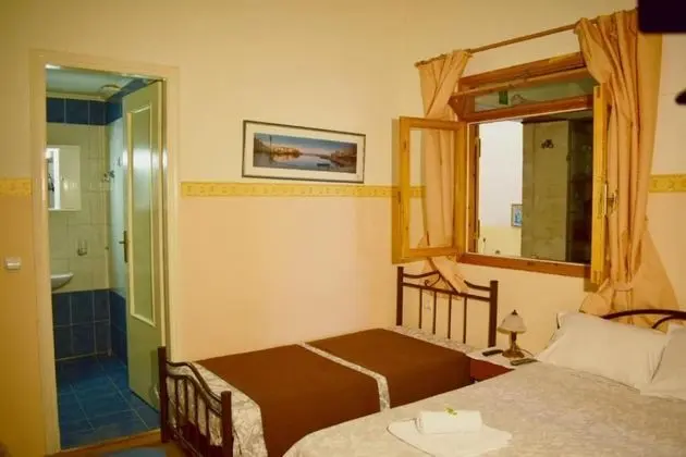 Comfort Üç Kişilik Oda (3)