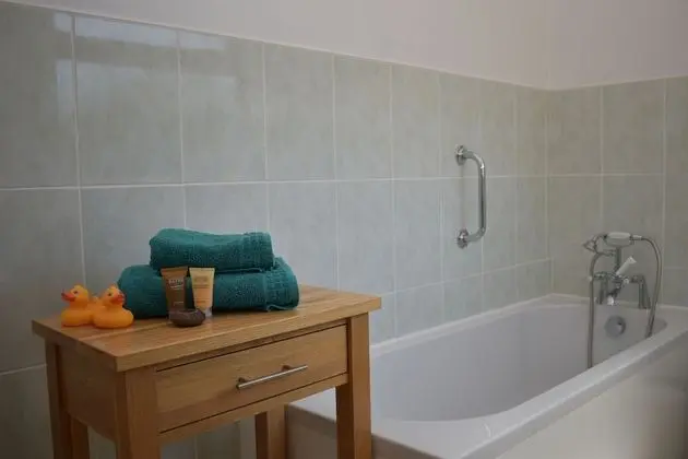 Bungalov, 4 Yatak Odası