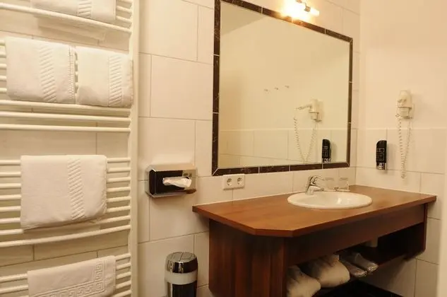 Standard Tek Büyük Yataklı Oda