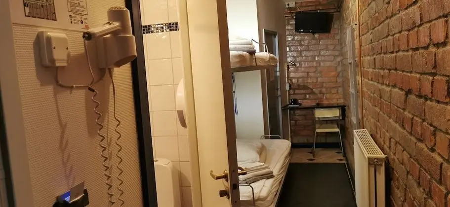 Economy Tek Büyük Yataklı Oda, Penceresiz, Zemin Kat