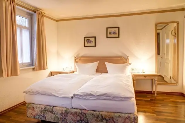 Tek Büyük Yataklı Oda