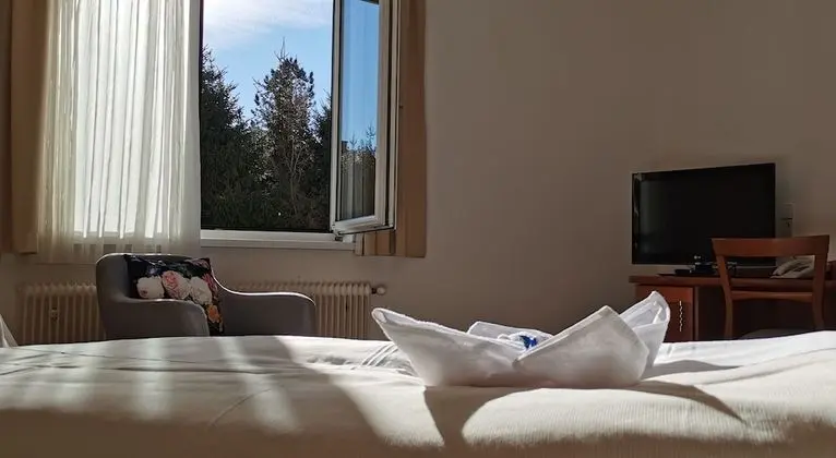 Classic Tek Büyük Yataklı Oda