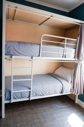 Ortak Ranzalı Oda, Sadece kadınlar için (Four Bed)
