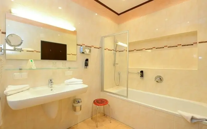Large Apartment