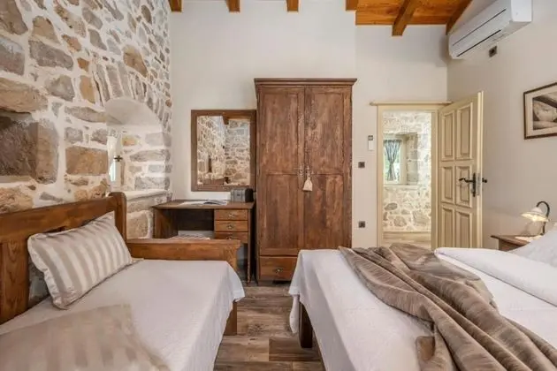 Family Villa, Birden Çok Yatak, 2 Banyolu, Bahçeli (Stone Beauty Pool Villa Jerolim)