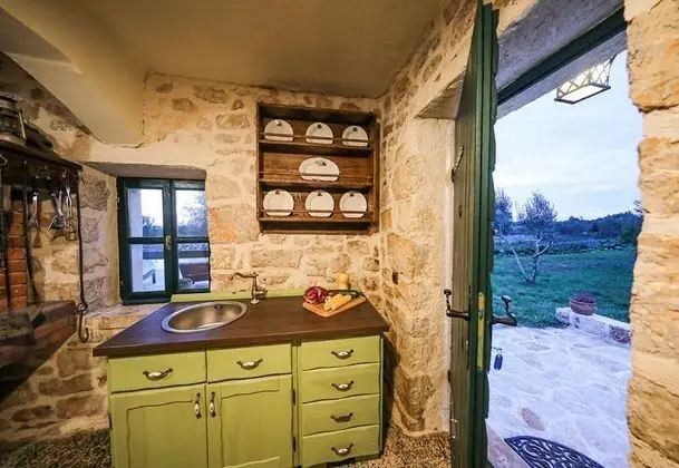 Family Villa, Birden Çok Yatak, 2 Banyolu, Bahçeli (Stone Beauty Pool Villa Jerolim)