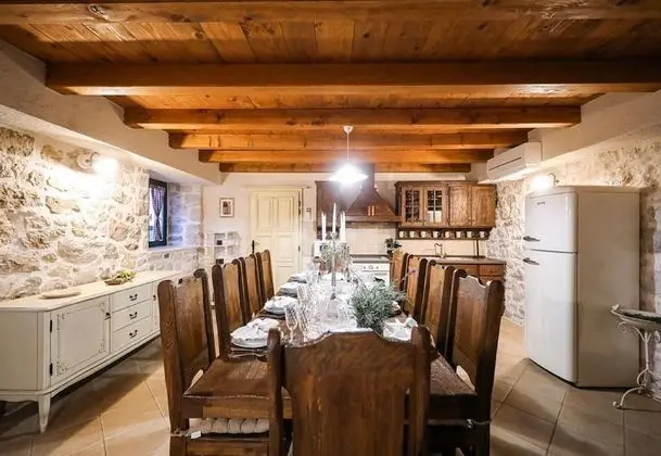 Family Villa, Birden Çok Yatak, 2 Banyolu, Bahçeli (Stone Beauty Pool Villa Jerolim)