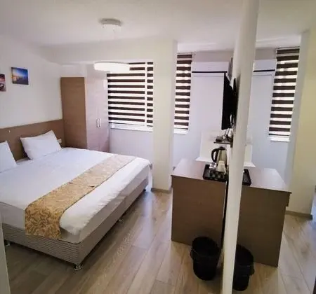 Tek Büyük veya İki Ayrı Yataklı Oda