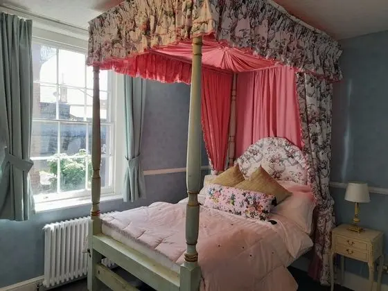 Superior Tek Büyük Yataklı Oda
