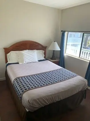 Standard Oda, 1 Büyük (Queen) Boy Yatak, Sigara İçilmez, Buzdolabı ve Mikrodalga