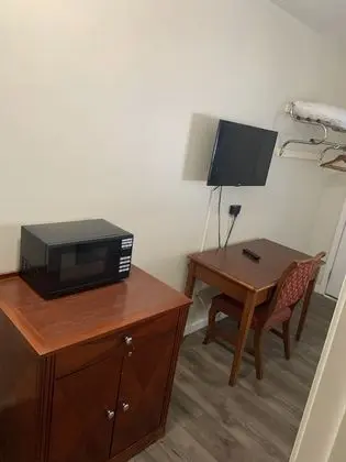 Standard Oda, 1 Büyük (Queen) Boy Yatak, Sigara İçilmez, Buzdolabı ve Mikrodalga