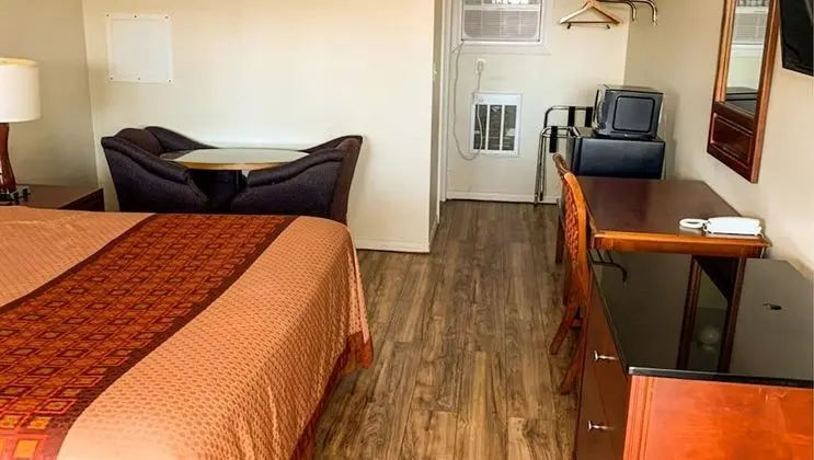 Standard Oda, 1 En Büyük (King) Boy Yatak, Sigara İçilmez, Buzdolabı ve Mikrodalga