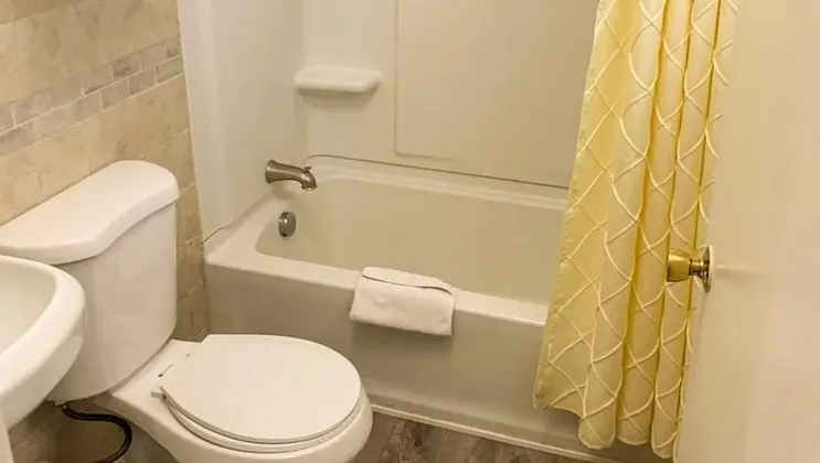 Standard Oda, 1 En Büyük (King) Boy Yatak, Sigara İçilmez, Buzdolabı ve Mikrodalga