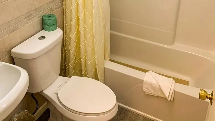 Standard Oda, 2 Büyük (Queen) Boy Yatak, Sigara İçilmez, Buzdolabı ve Mikrodalga