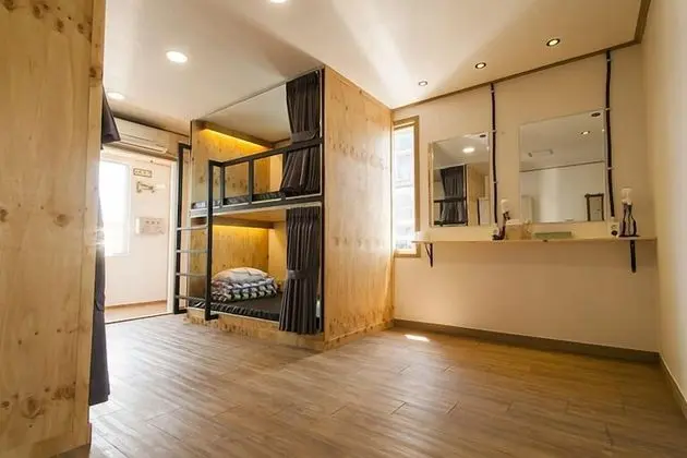 Basic Ortak Ranzalı Oda, Sadece kadınlar için (4 people)