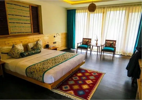 Deluxe Tek Büyük Yataklı Oda, 1 Yatak Odası, Dağ Manzaralı, Dağ Yamacı