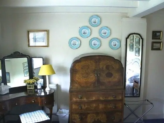 Tek Büyük Yataklı Oda, Ortak Banyo