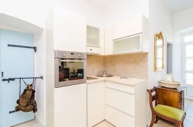 Ev (Four Bedroom Holiday Home with Terrac)