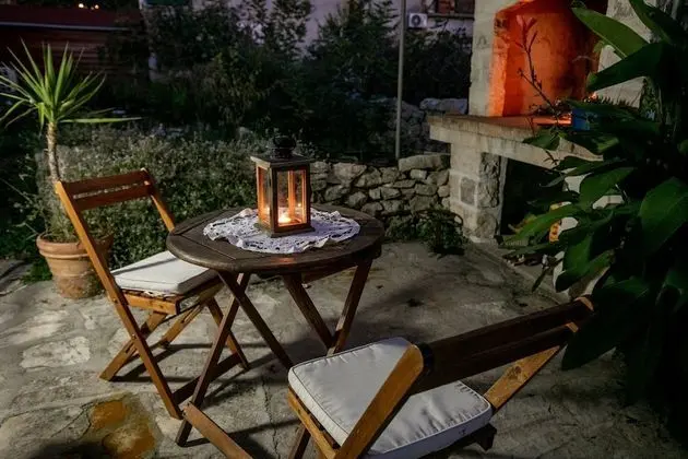 Apart Daire (One Bedroom Apartment - Patio and Gar)