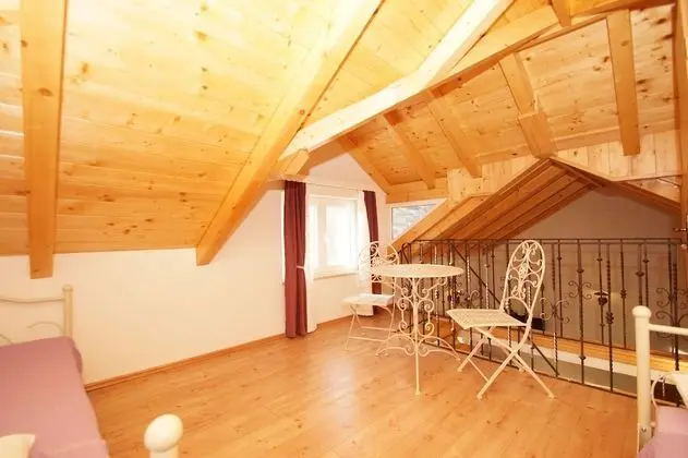 Ev (Two Bedroom Stone House with Terrace)