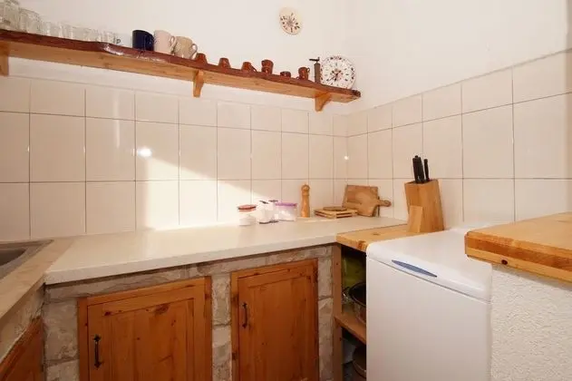 Ev (Two Bedroom Stone House with Terrace)